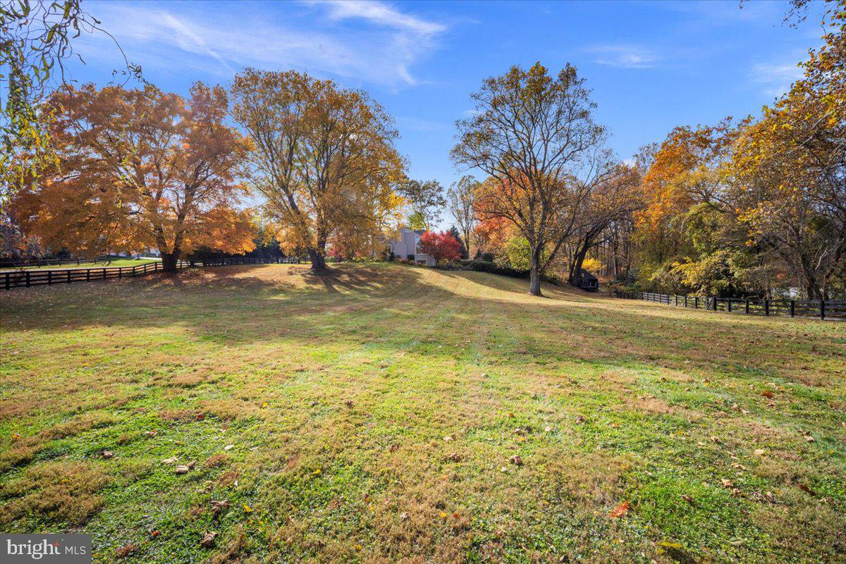 10801 SPRING KNOLL DRIVE