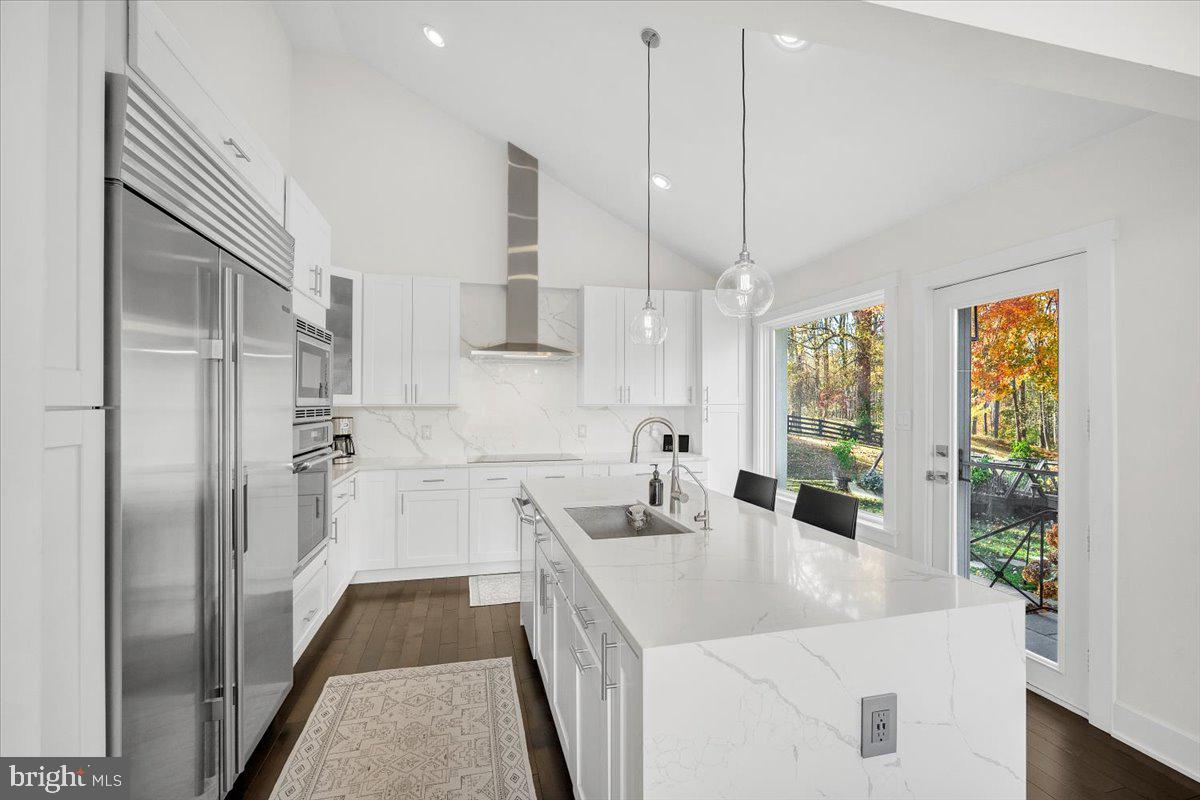 10801 SPRING KNOLL DRIVE