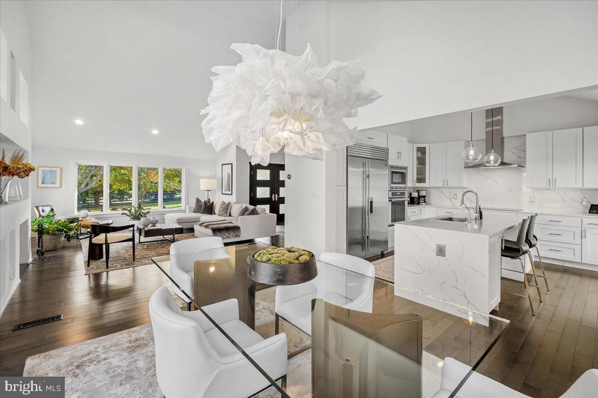 10801 SPRING KNOLL DRIVE