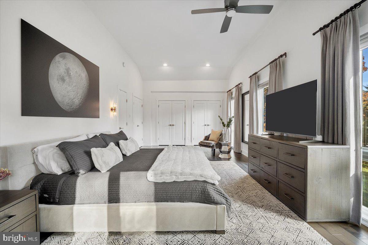 10801 SPRING KNOLL DRIVE