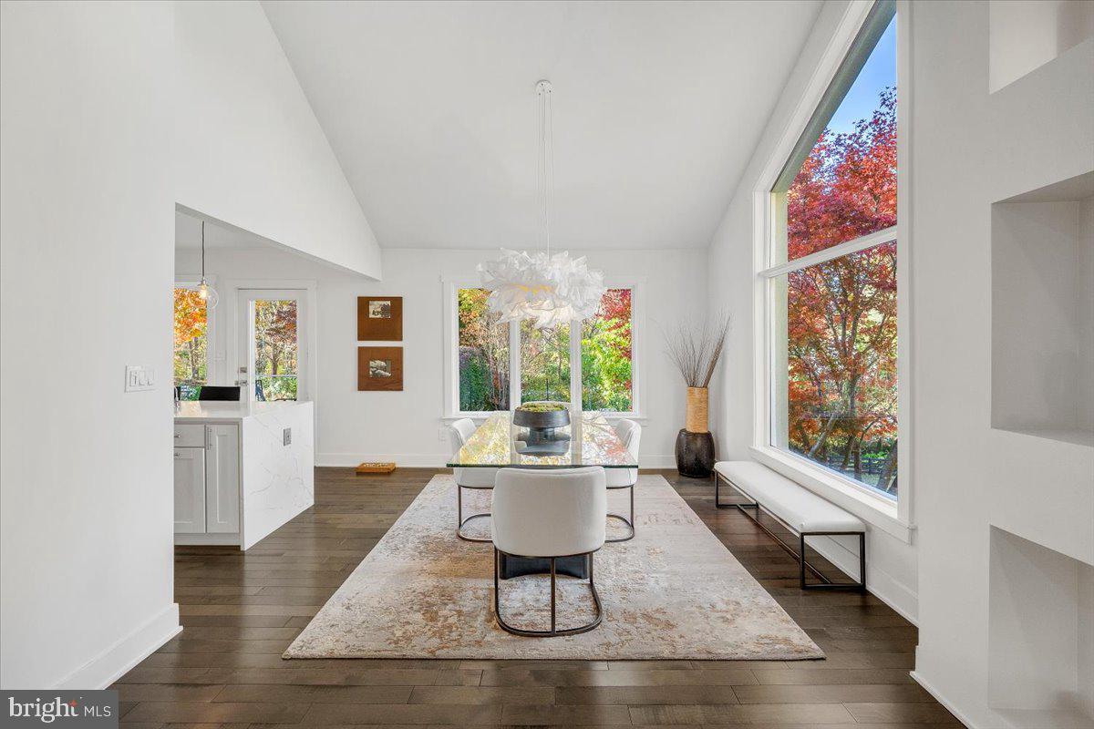 10801 SPRING KNOLL DRIVE