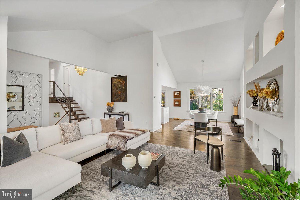 10801 SPRING KNOLL DRIVE