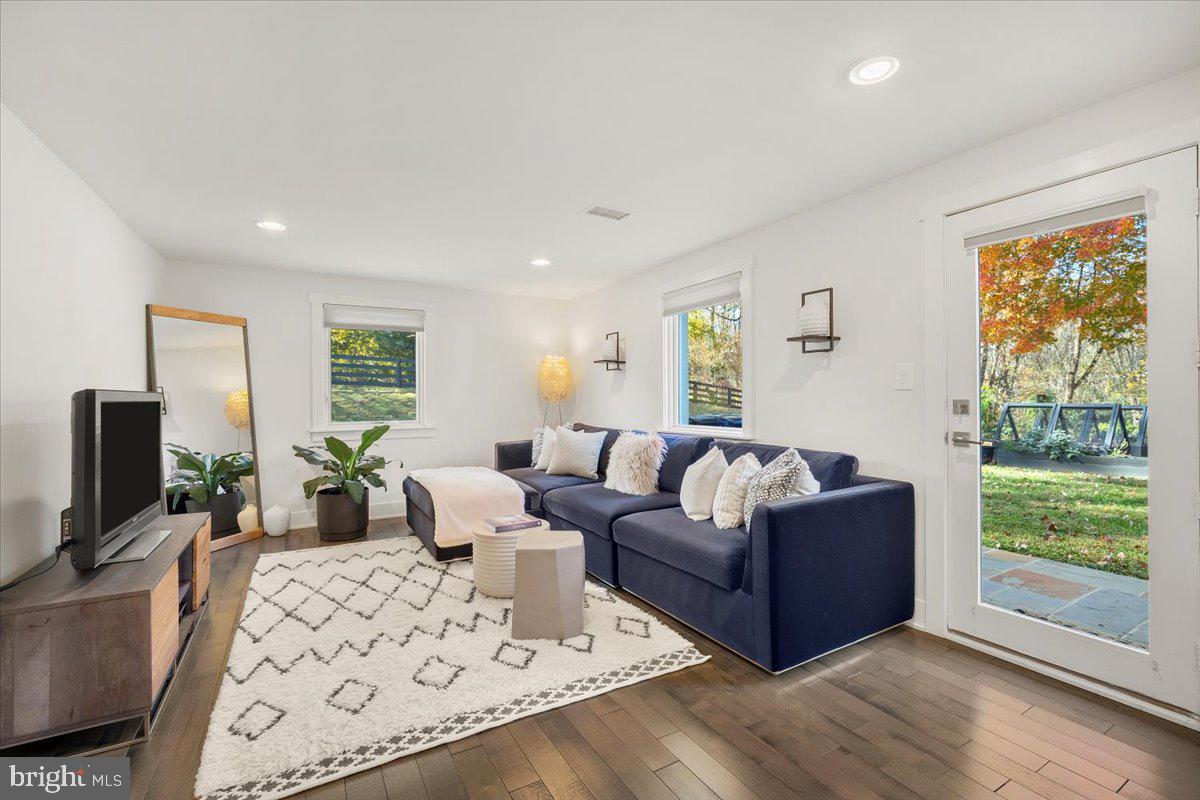 10801 SPRING KNOLL DRIVE