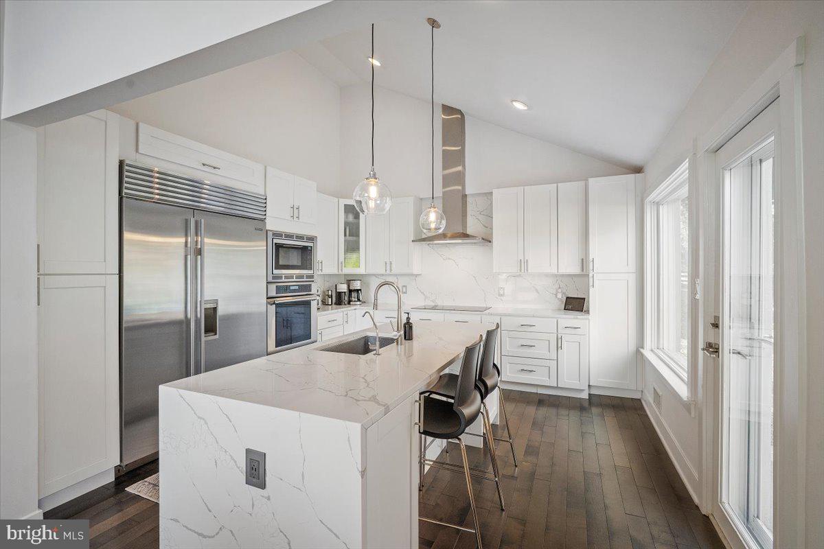 10801 SPRING KNOLL DRIVE