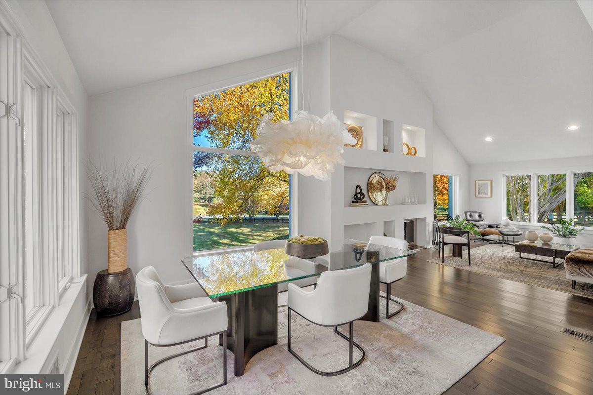 10801 SPRING KNOLL DRIVE