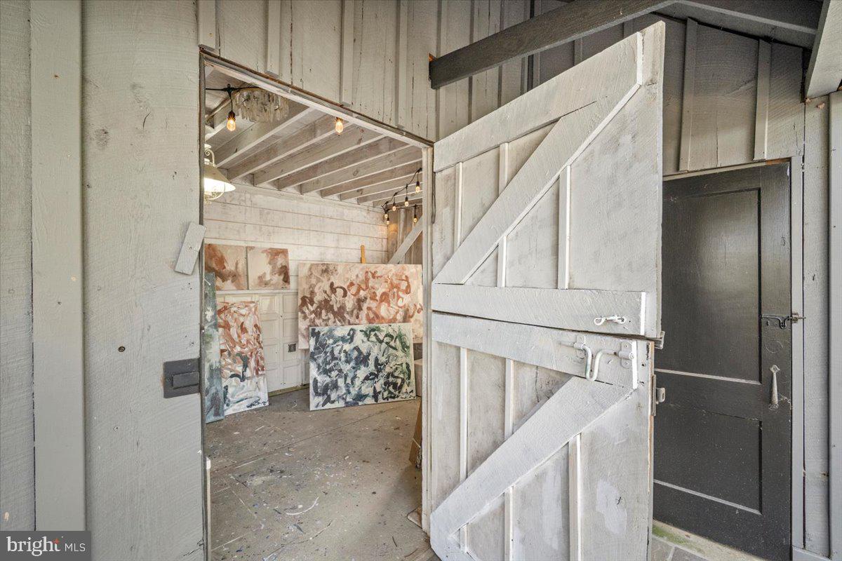 10801 SPRING KNOLL DRIVE