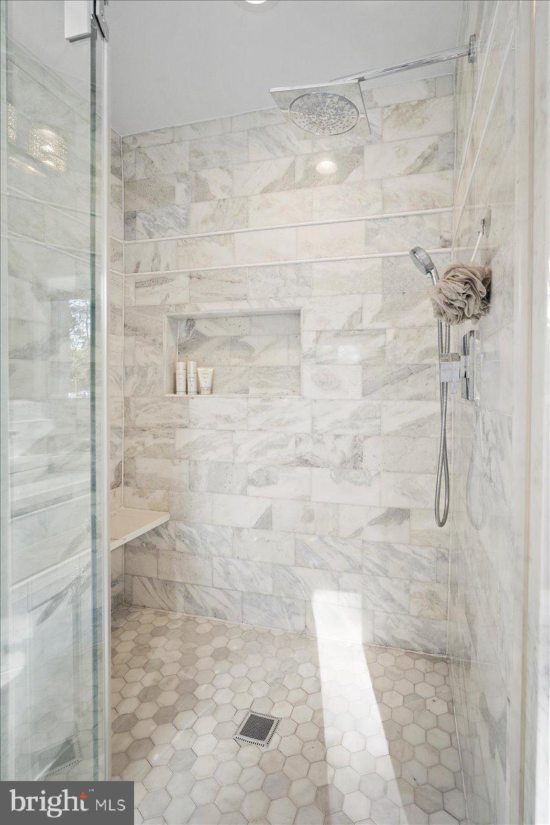 10801 SPRING KNOLL DRIVE