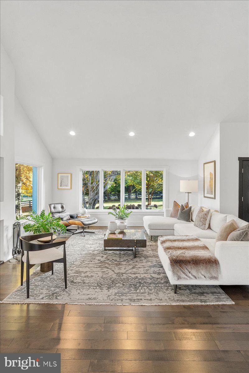 10801 SPRING KNOLL DRIVE