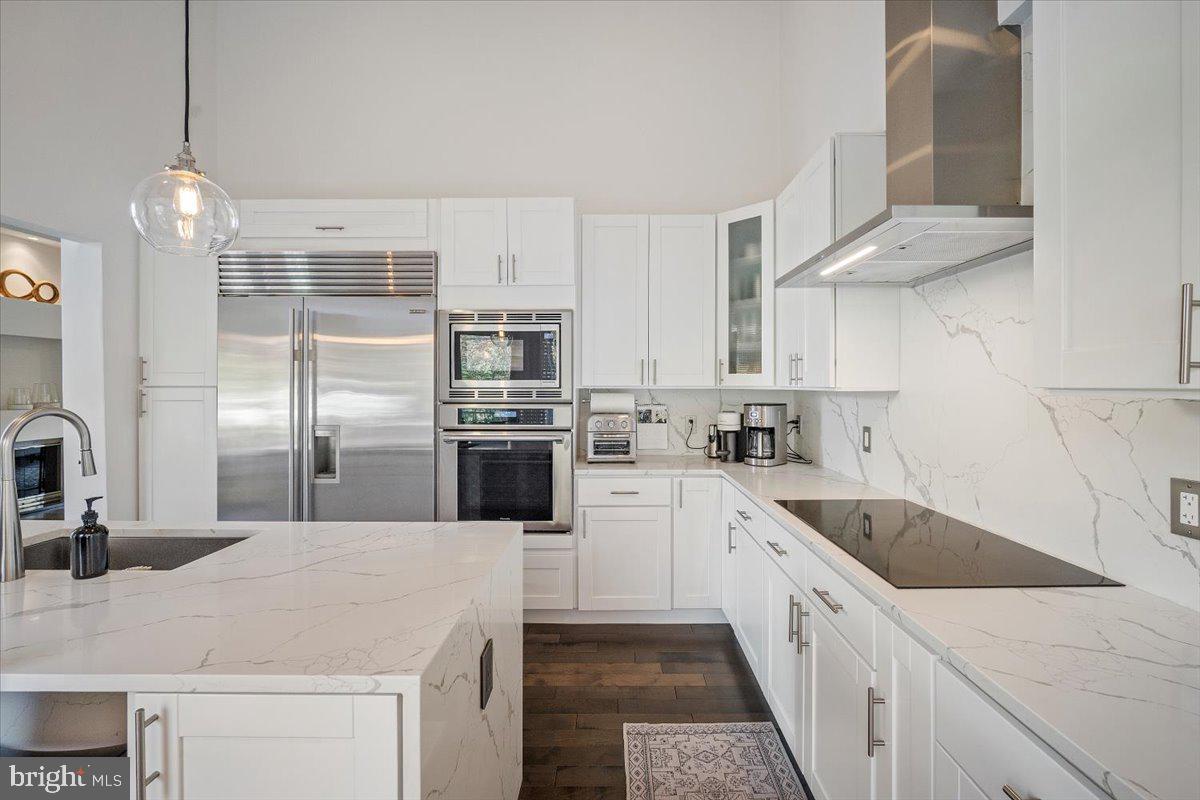 10801 SPRING KNOLL DRIVE