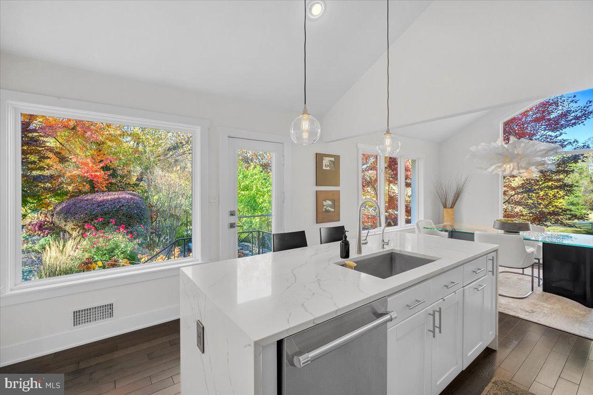 10801 SPRING KNOLL DRIVE