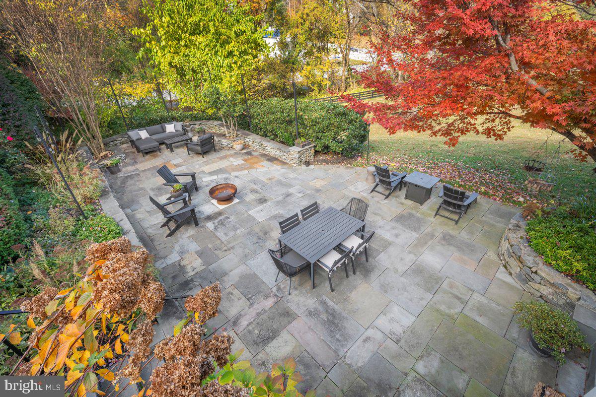 10801 SPRING KNOLL DRIVE