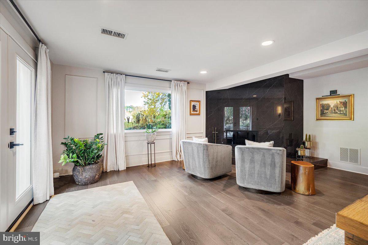 10801 SPRING KNOLL DRIVE