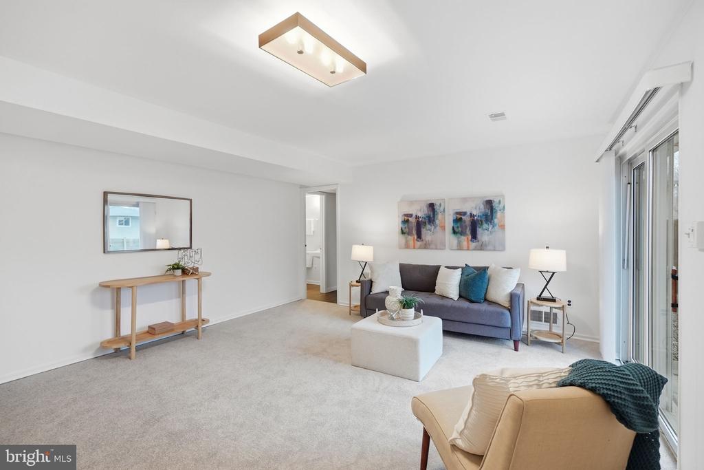 4 DABNEY COURT
