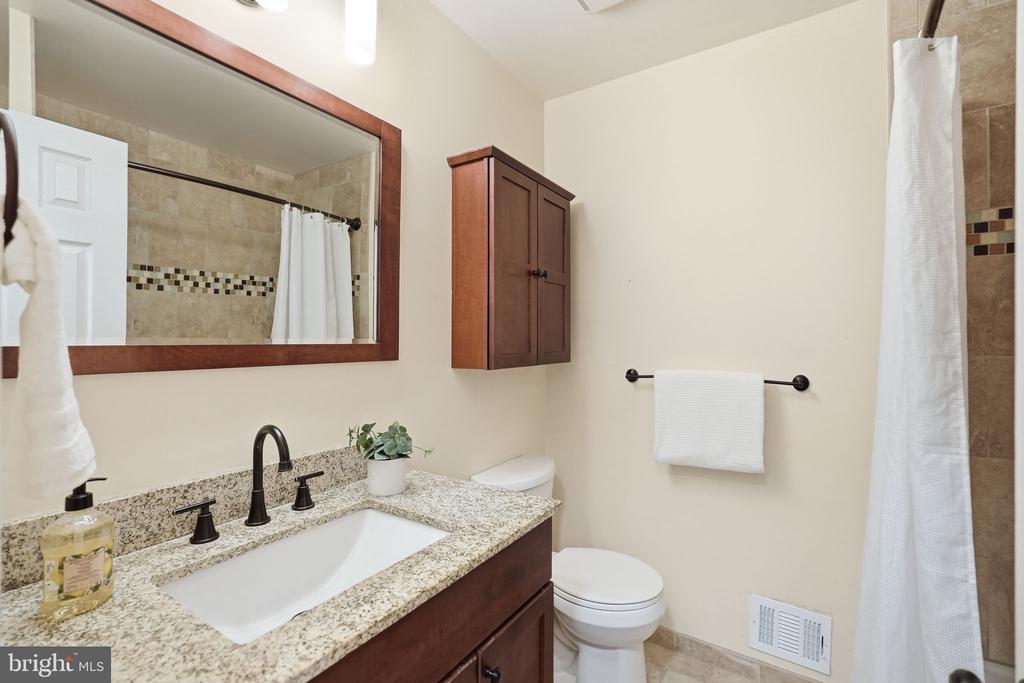 4 DABNEY COURT