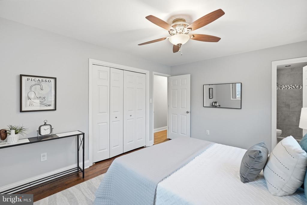 4 DABNEY COURT