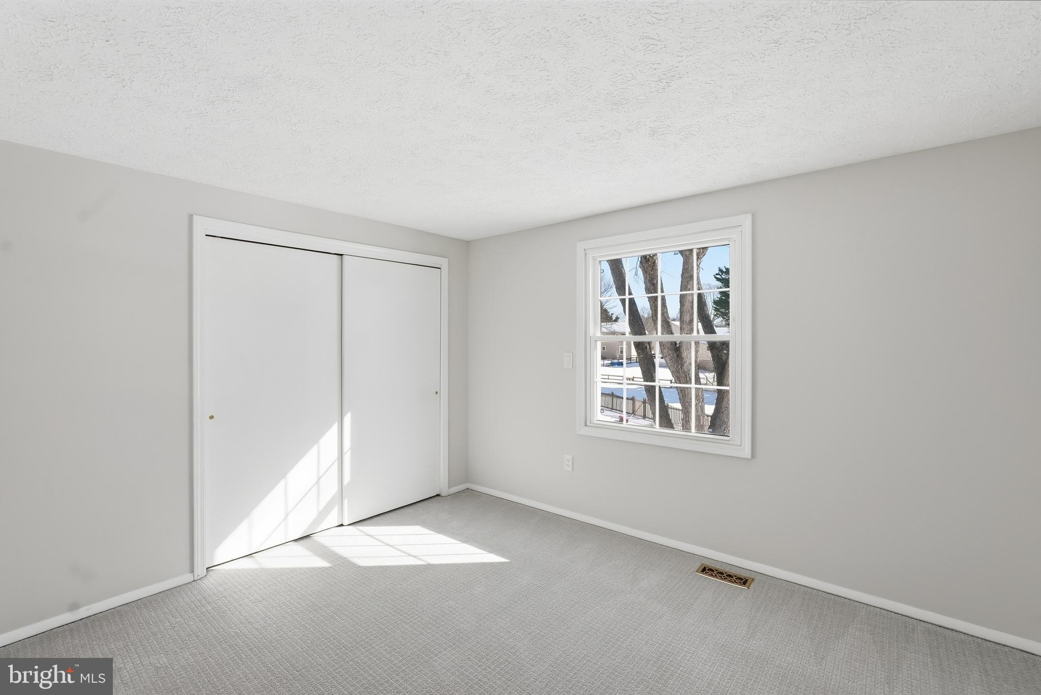 4620 THORNHURST DRIVE