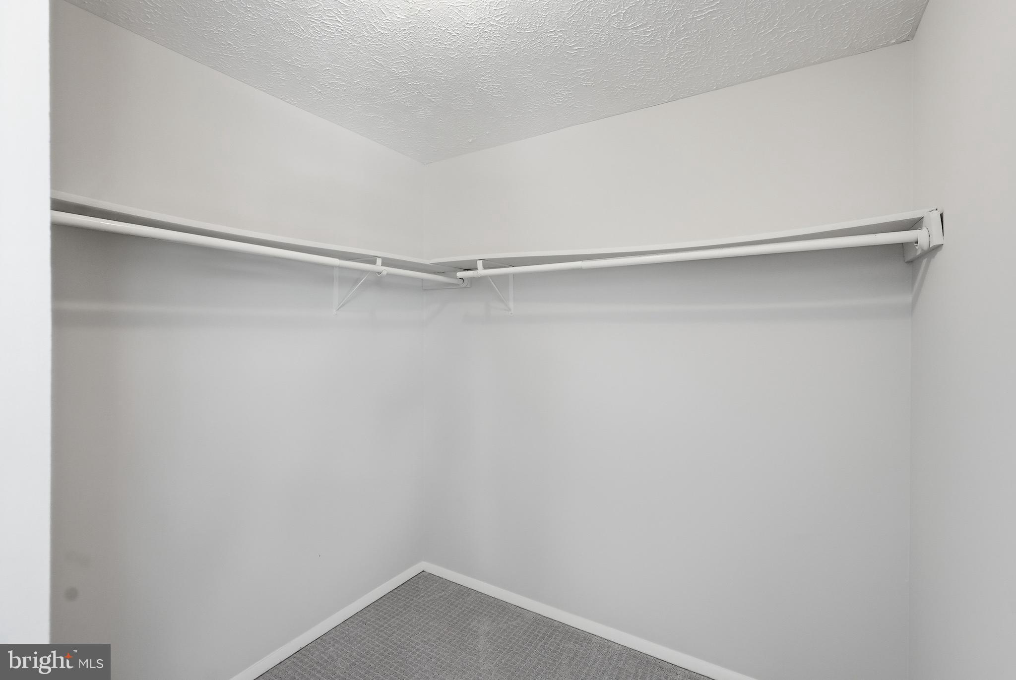 4620 THORNHURST DRIVE