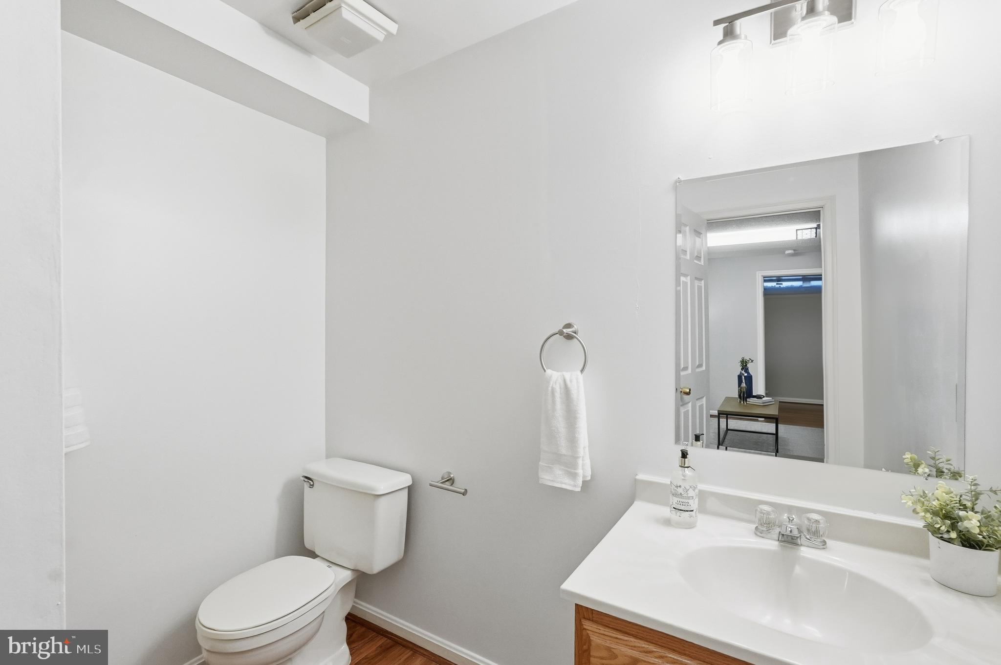 4620 THORNHURST DRIVE