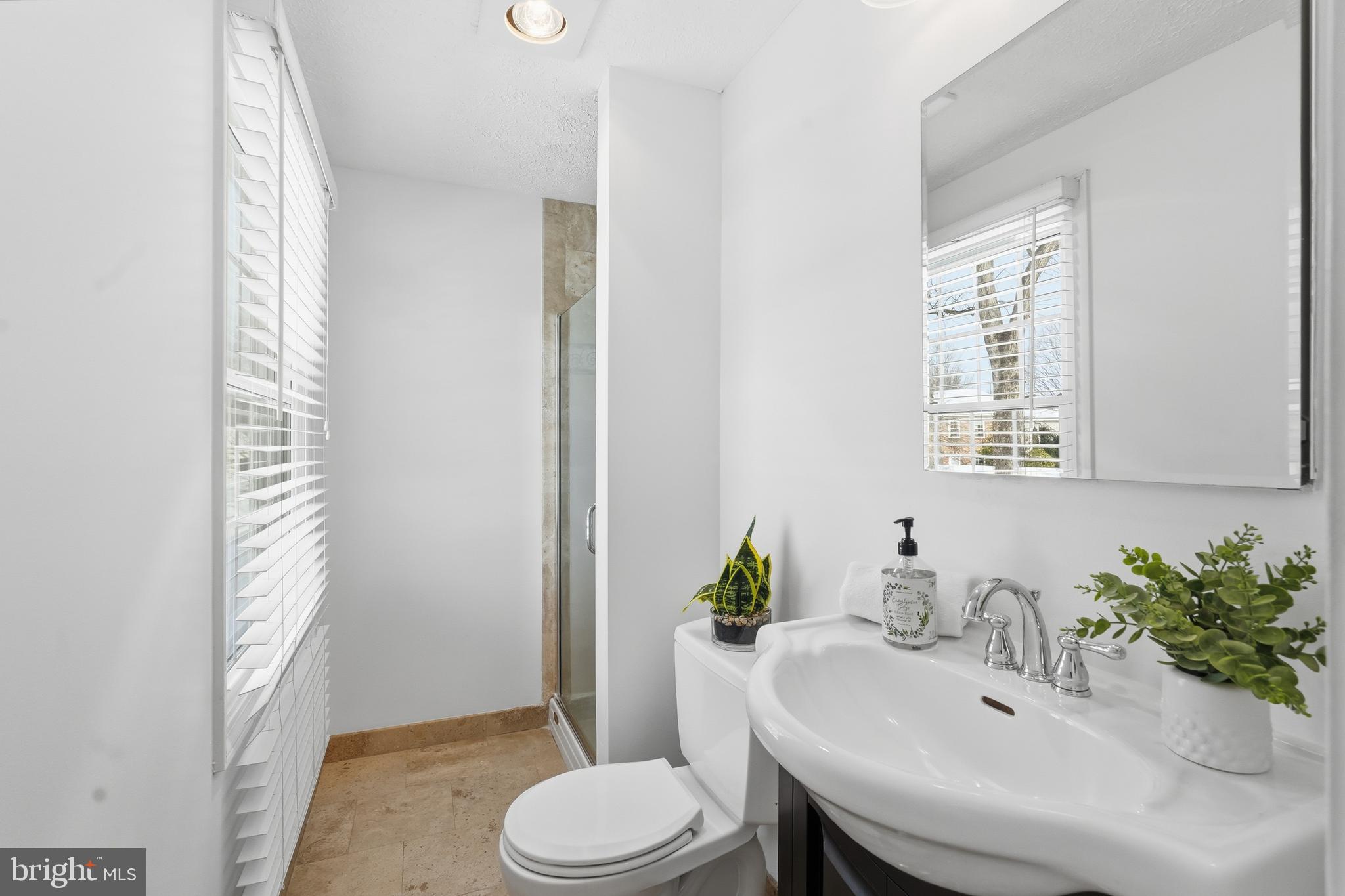 4620 THORNHURST DRIVE