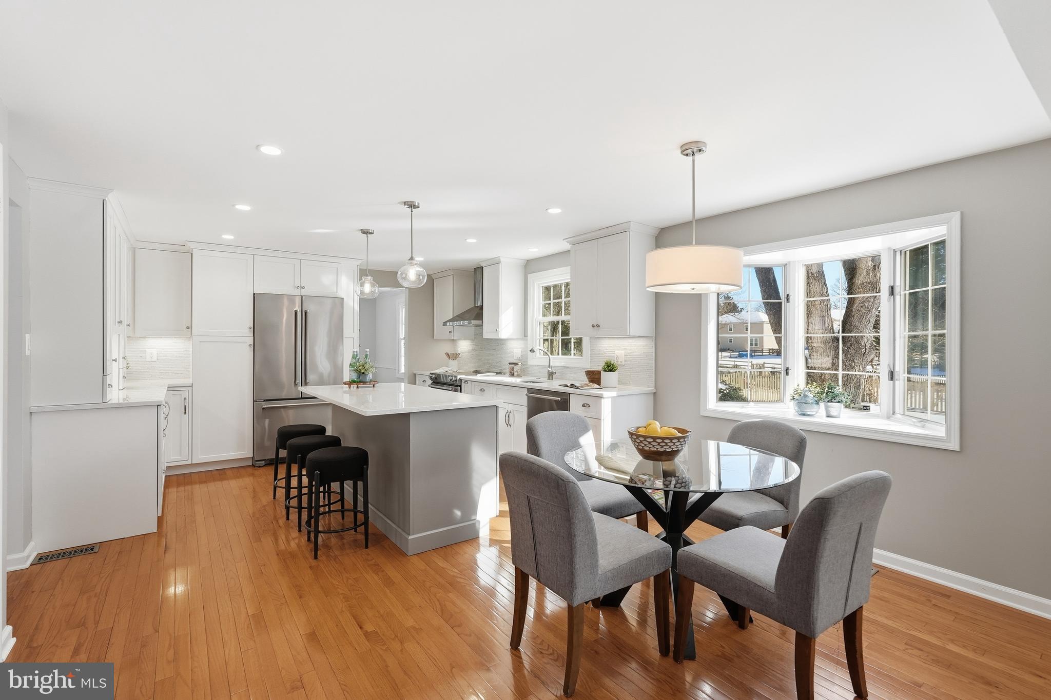 4620 THORNHURST DRIVE