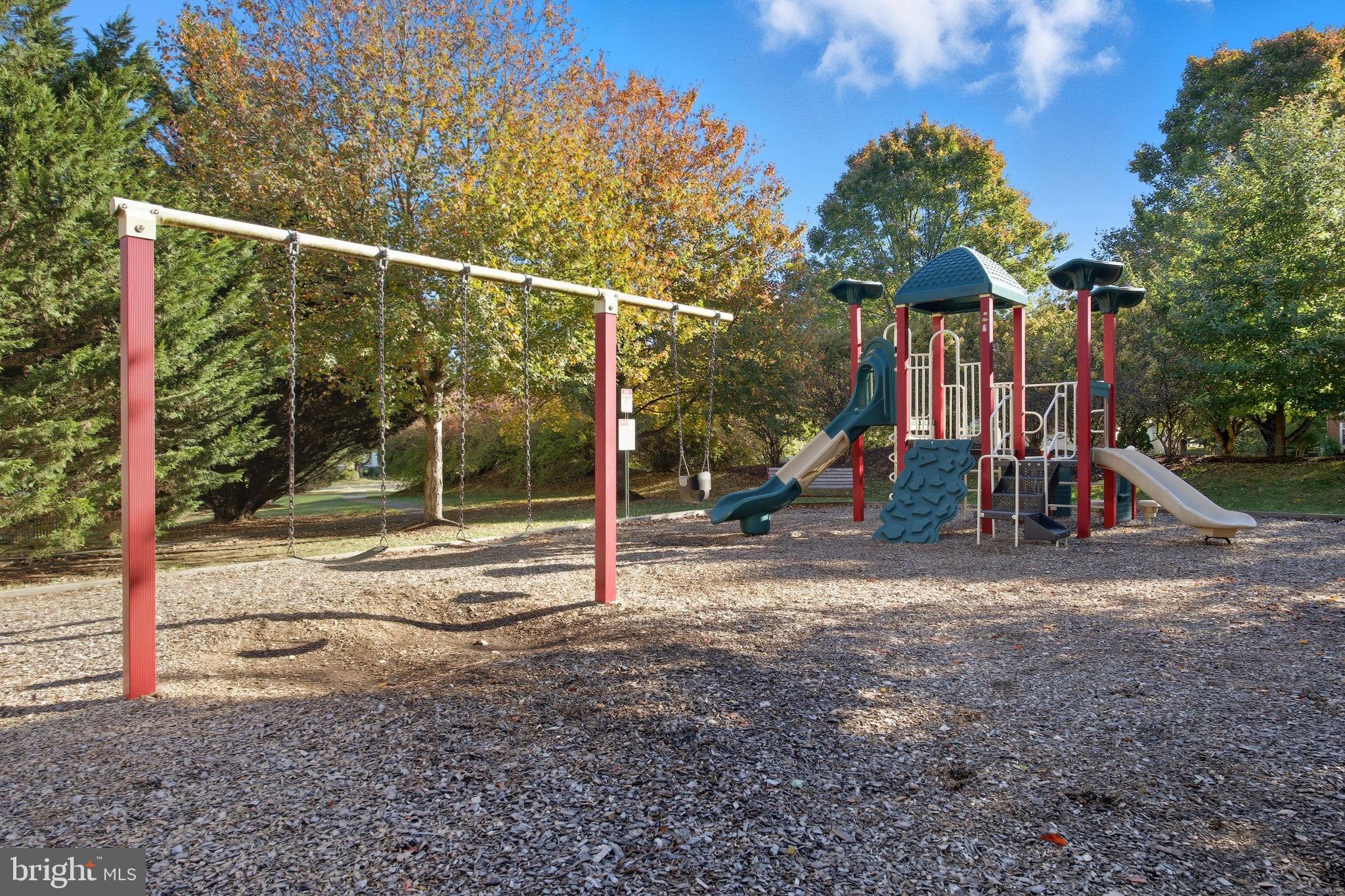 4620 THORNHURST DRIVE