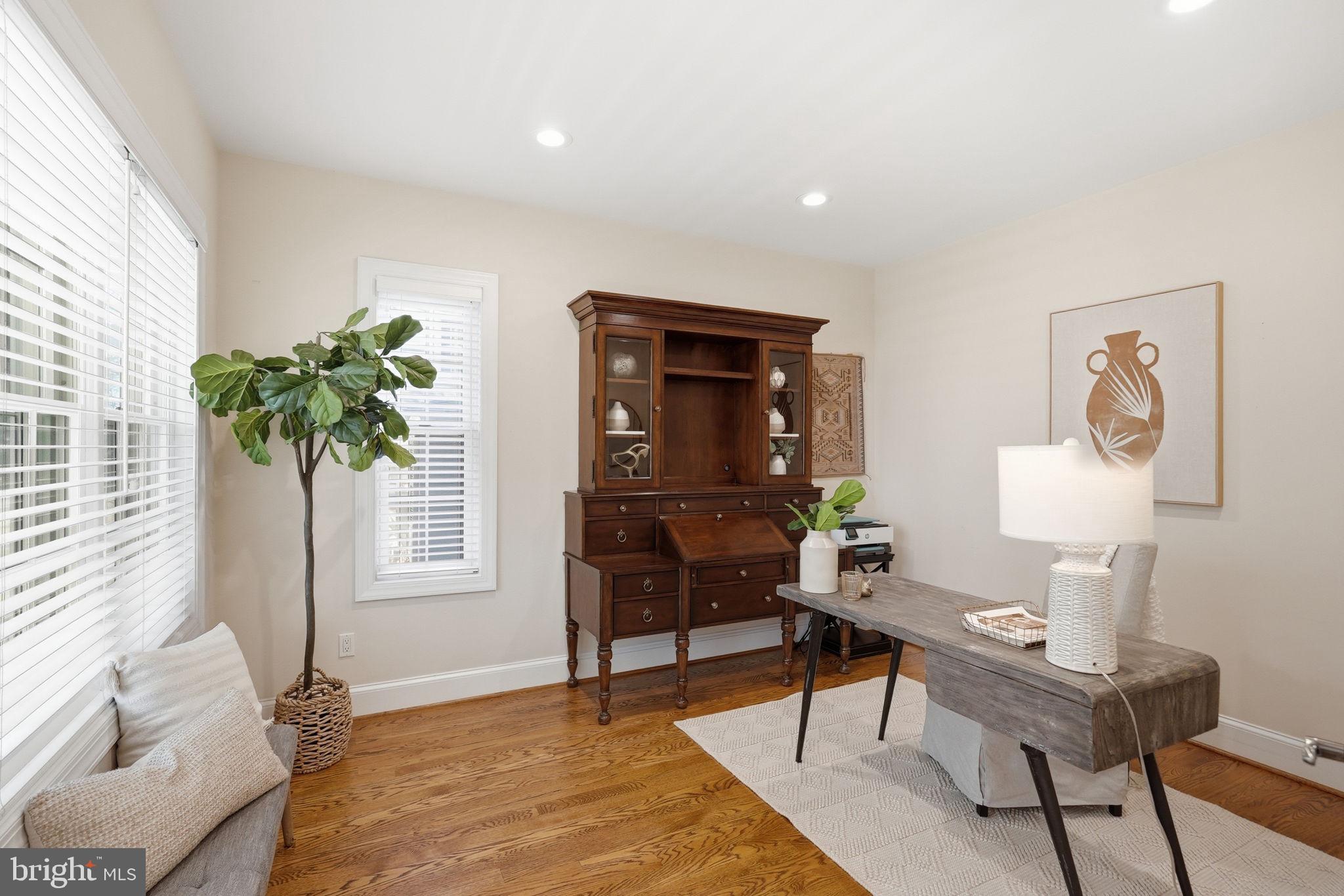 509 W MONTGOMERY AVENUE