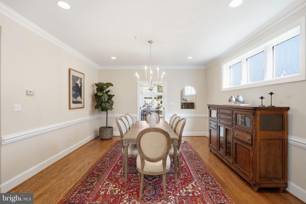 509 W MONTGOMERY AVENUE