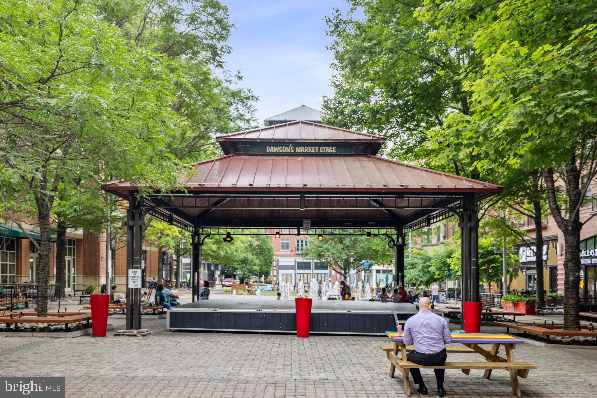 509 W MONTGOMERY AVENUE