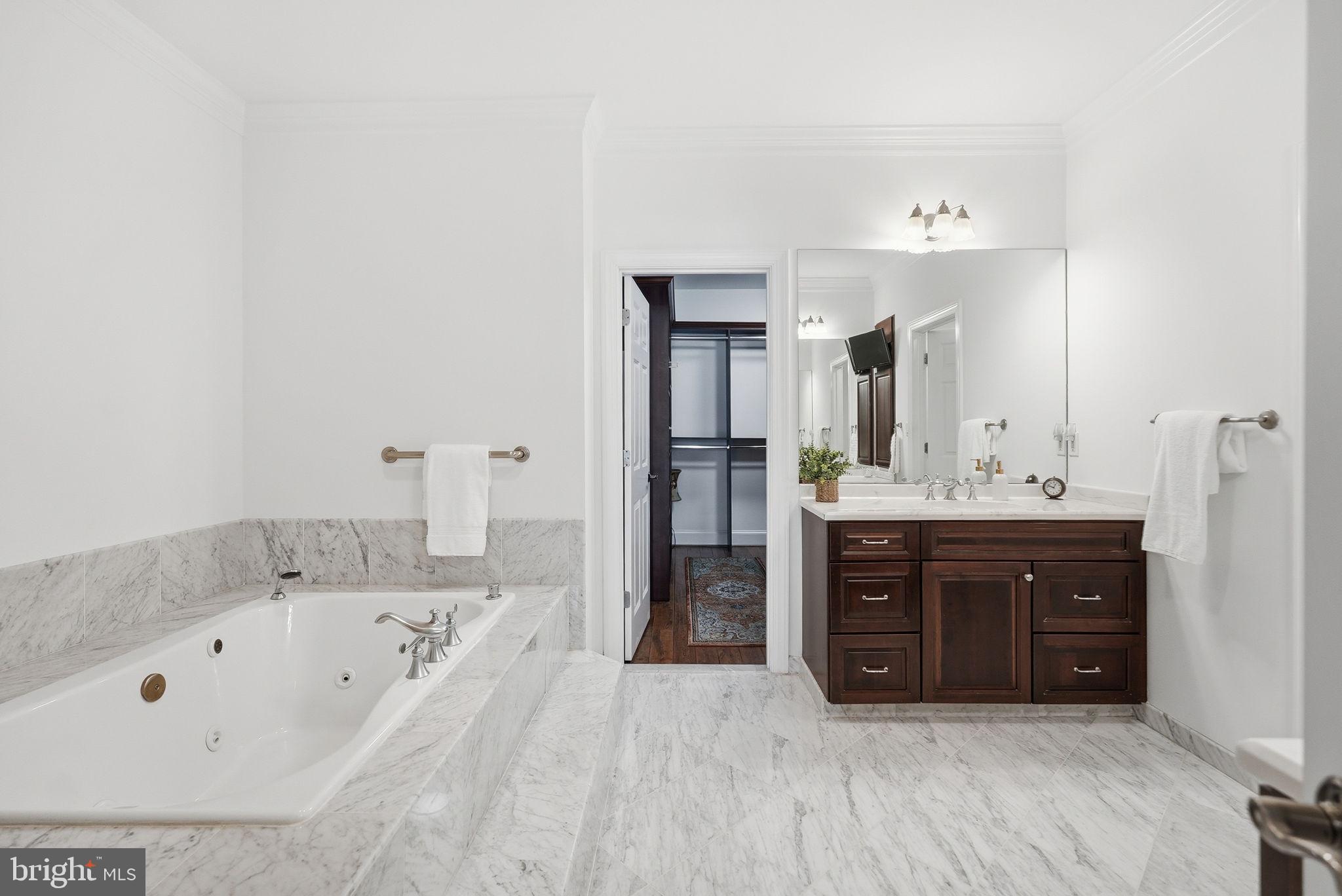 509 W MONTGOMERY AVENUE