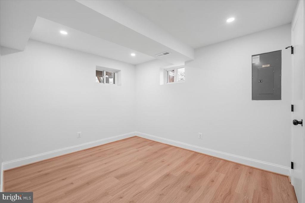10302 CONOVER DRIVE