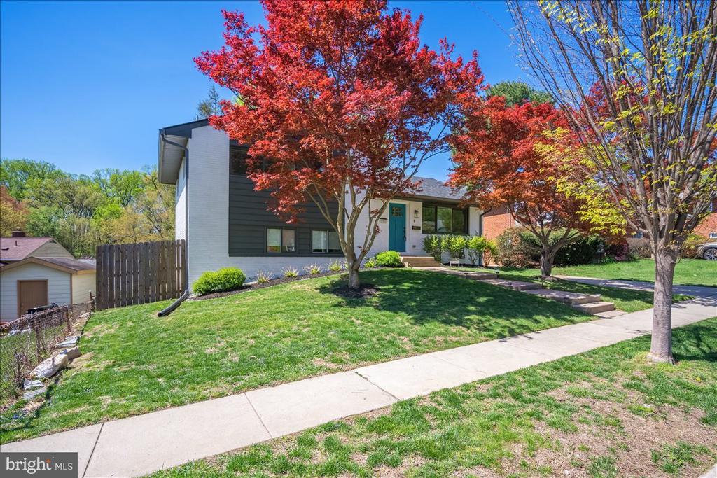 10302 CONOVER DRIVE