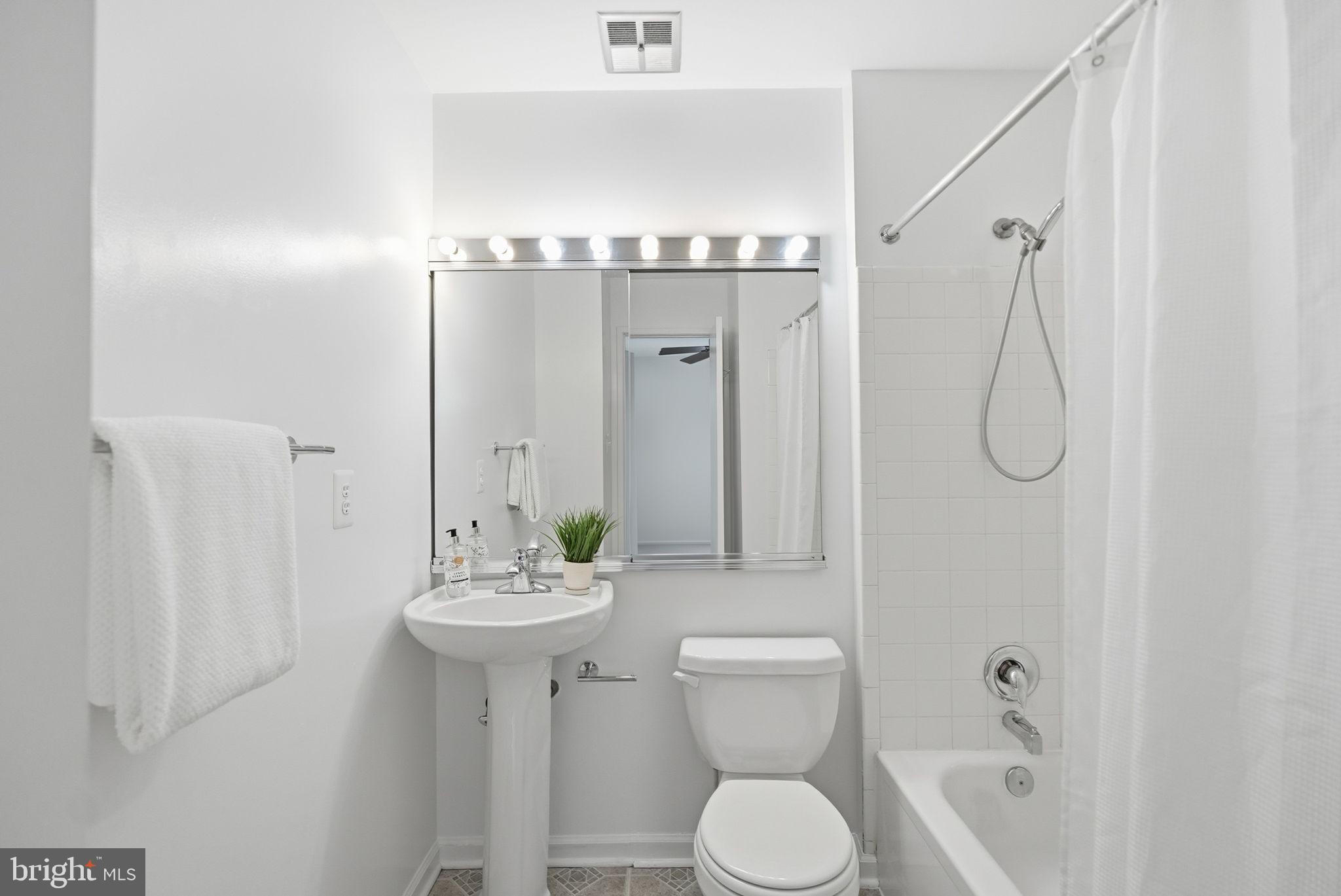 15933 INDIAN HILLS TERRACE