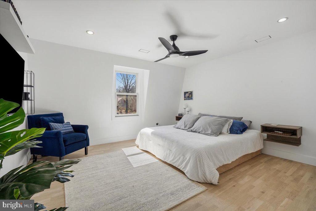 11309 HIDDEN HOLLOW COURT