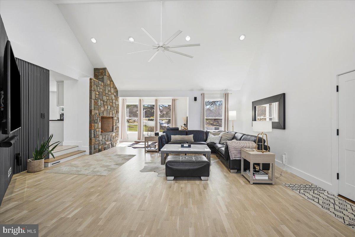 11309 HIDDEN HOLLOW COURT