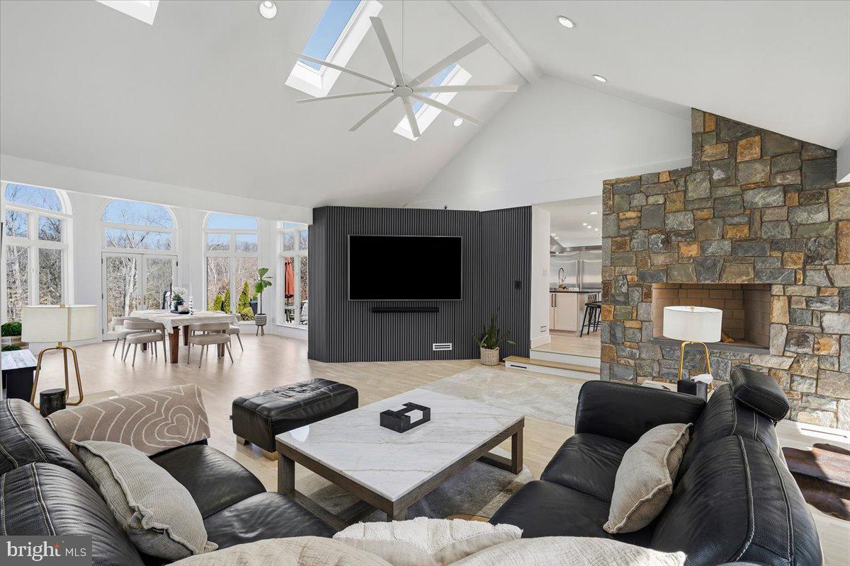 11309 HIDDEN HOLLOW COURT