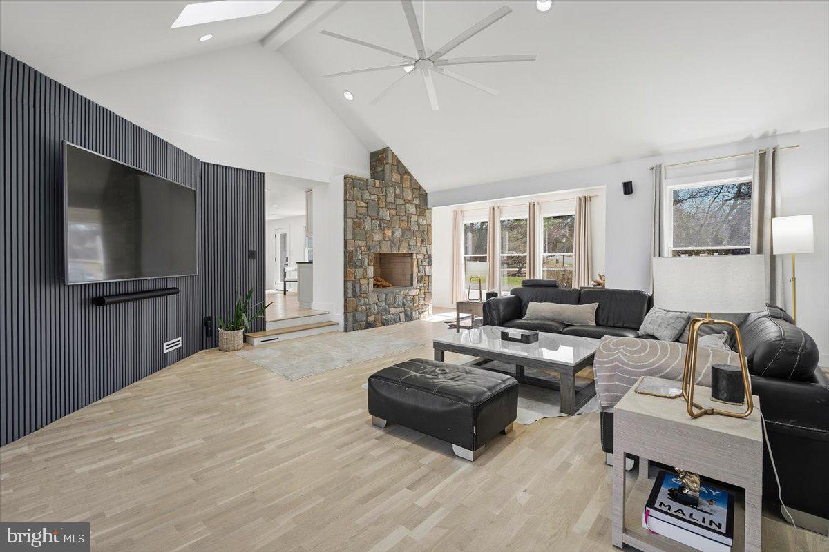 11309 HIDDEN HOLLOW COURT