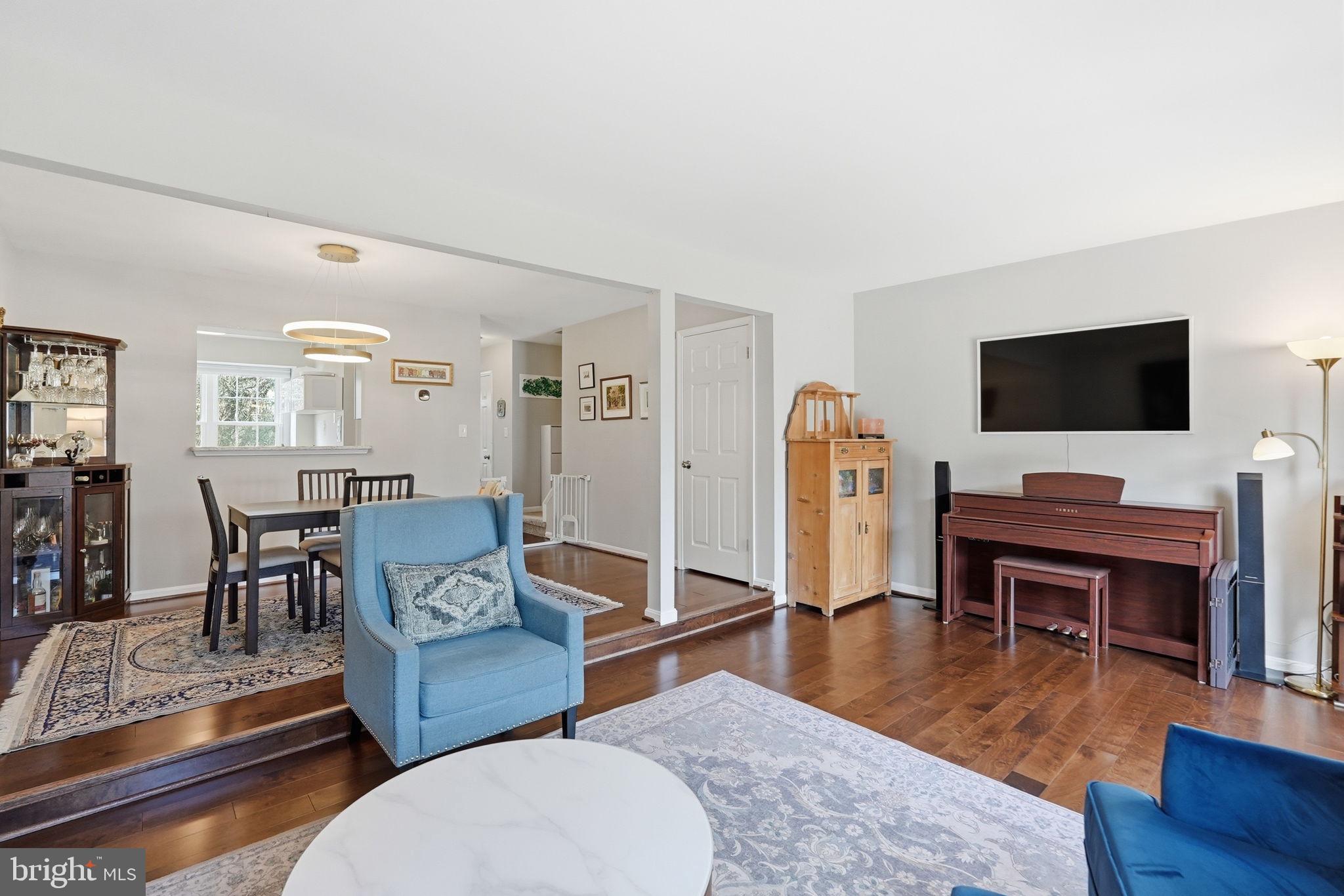 1077 COPPERSTONE COURT