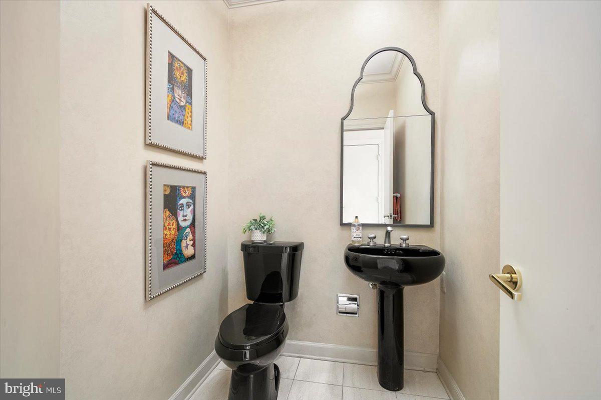 10409 DEMOCRACY LANE