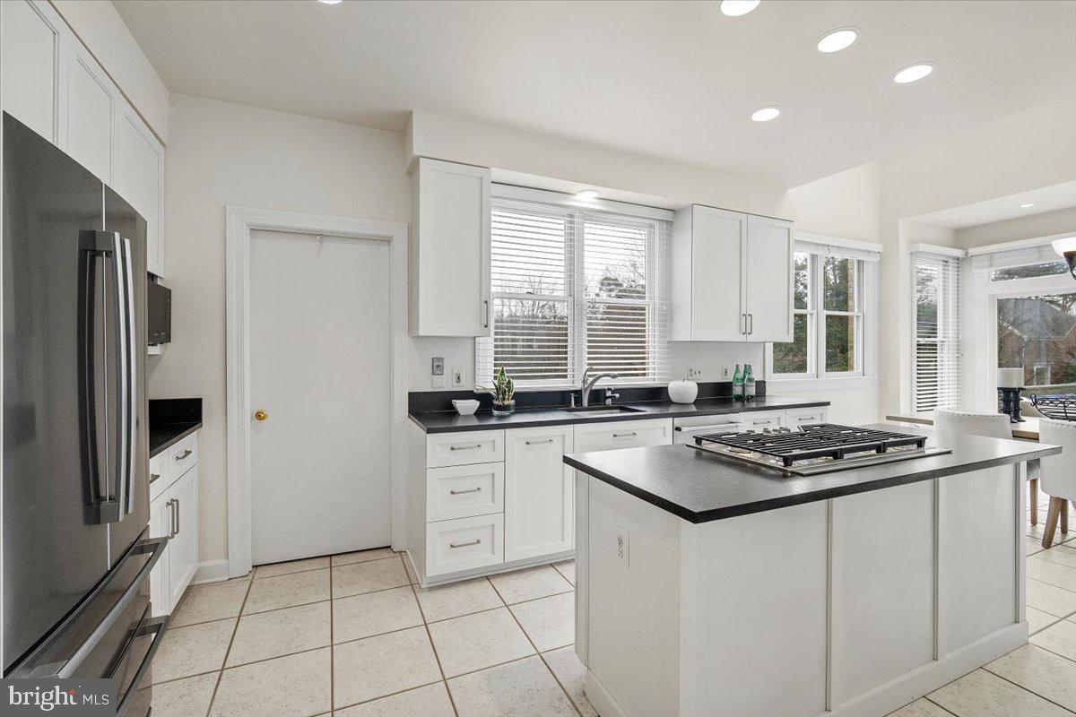 10409 DEMOCRACY LANE