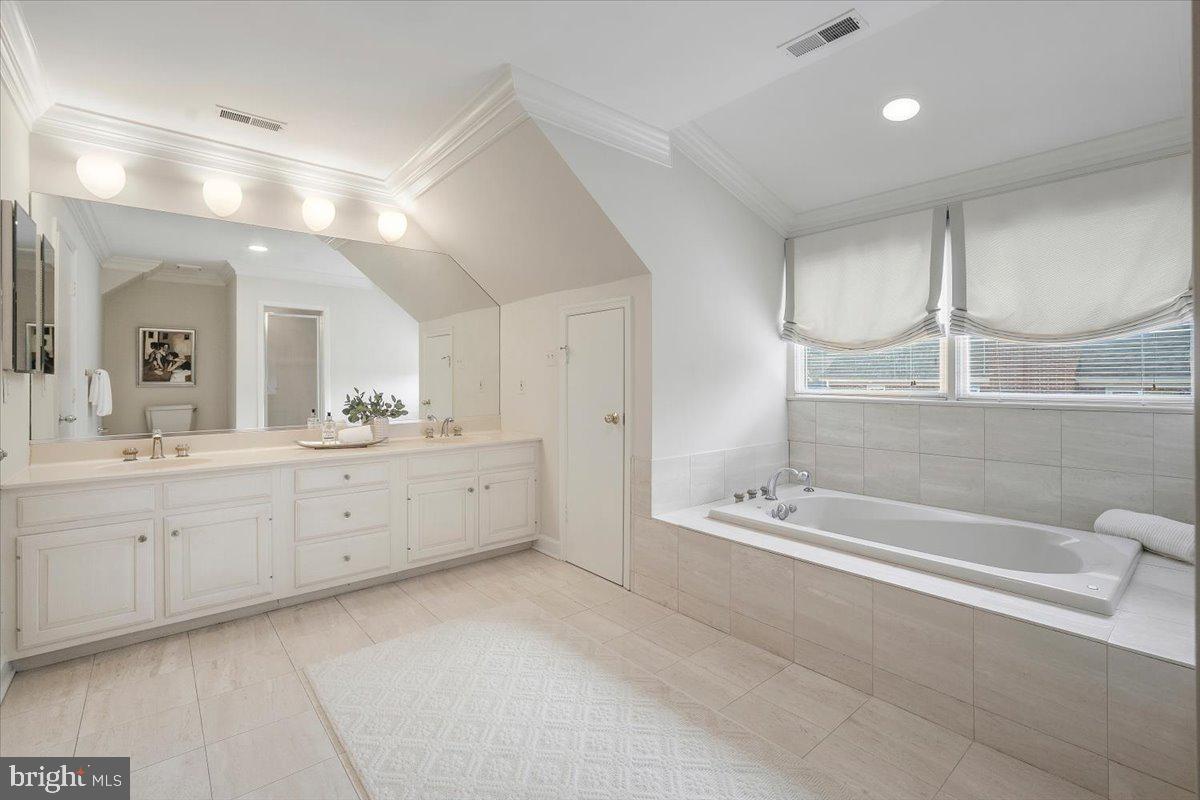 10409 DEMOCRACY LANE