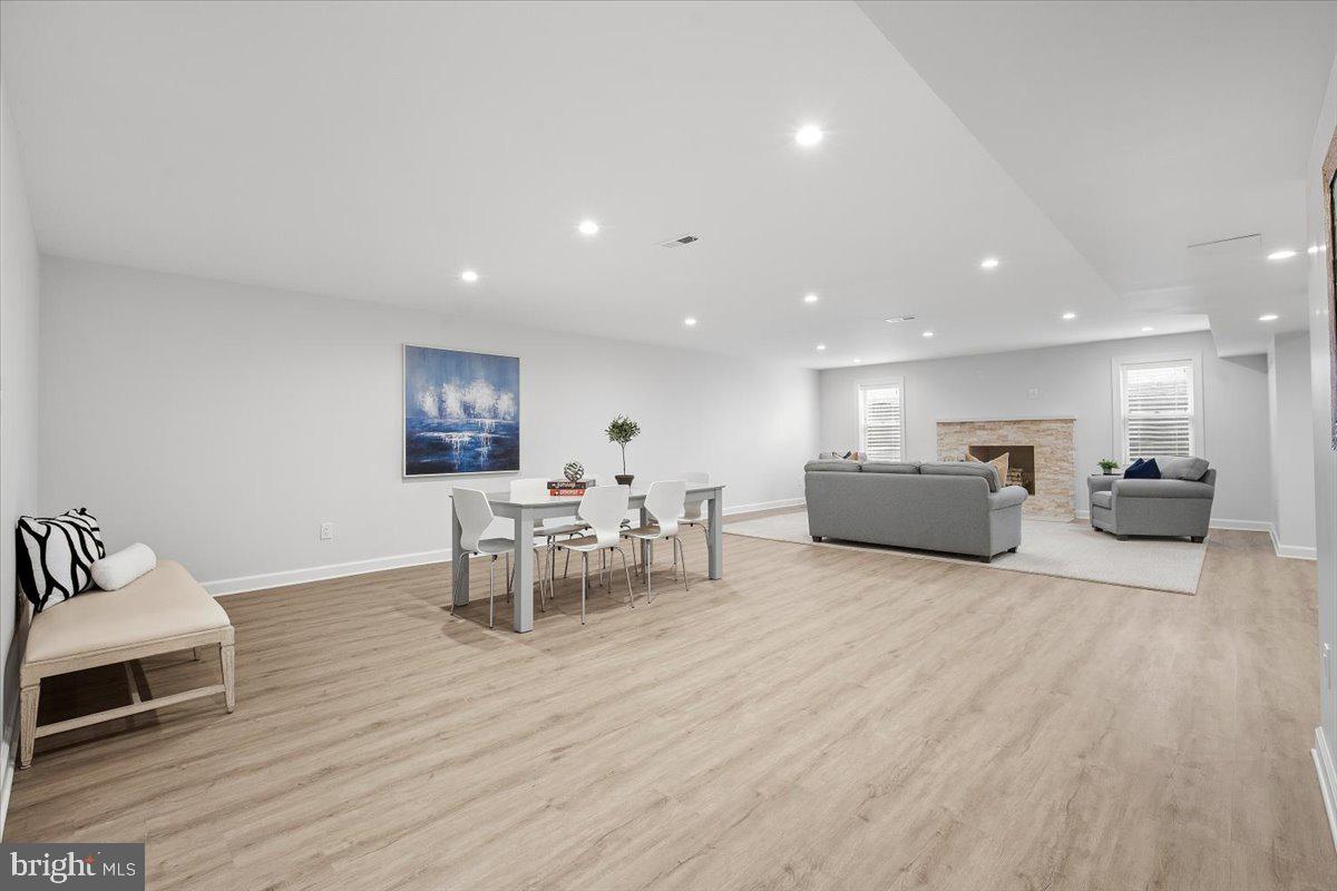 10409 DEMOCRACY LANE