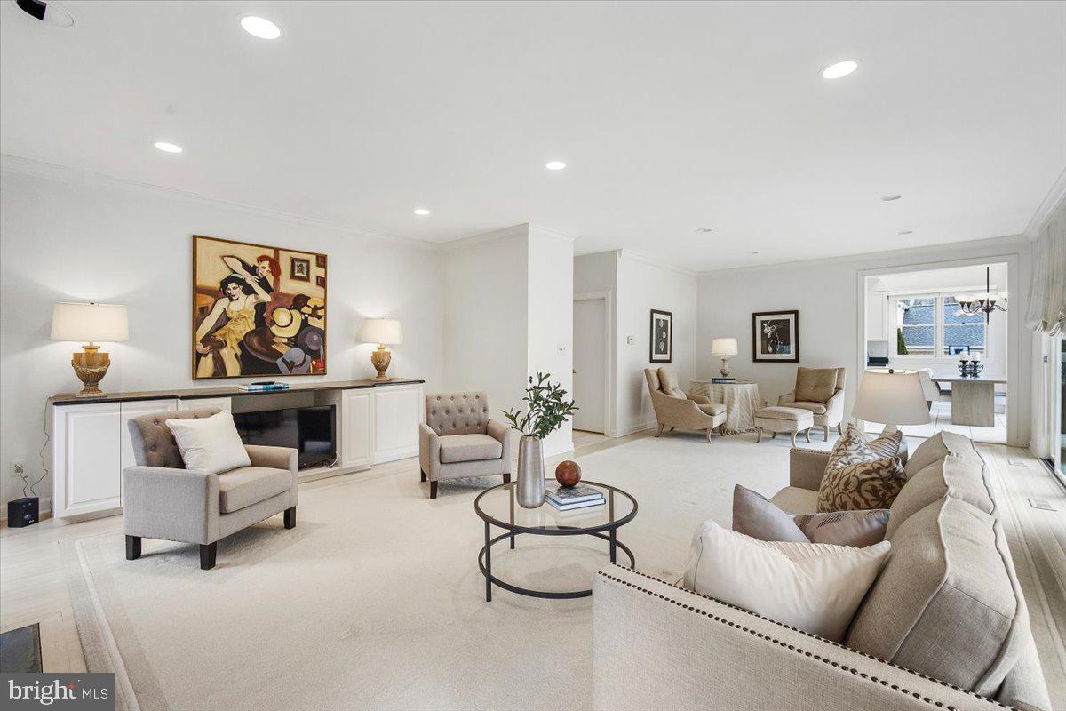 10409 DEMOCRACY LANE