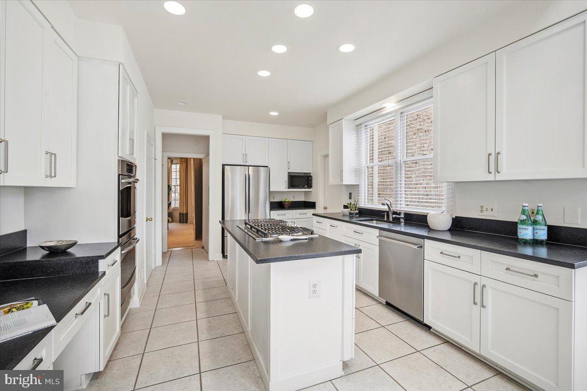 10409 DEMOCRACY LANE