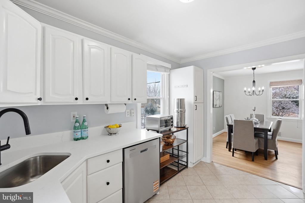 503 GRANDIN AVENUE