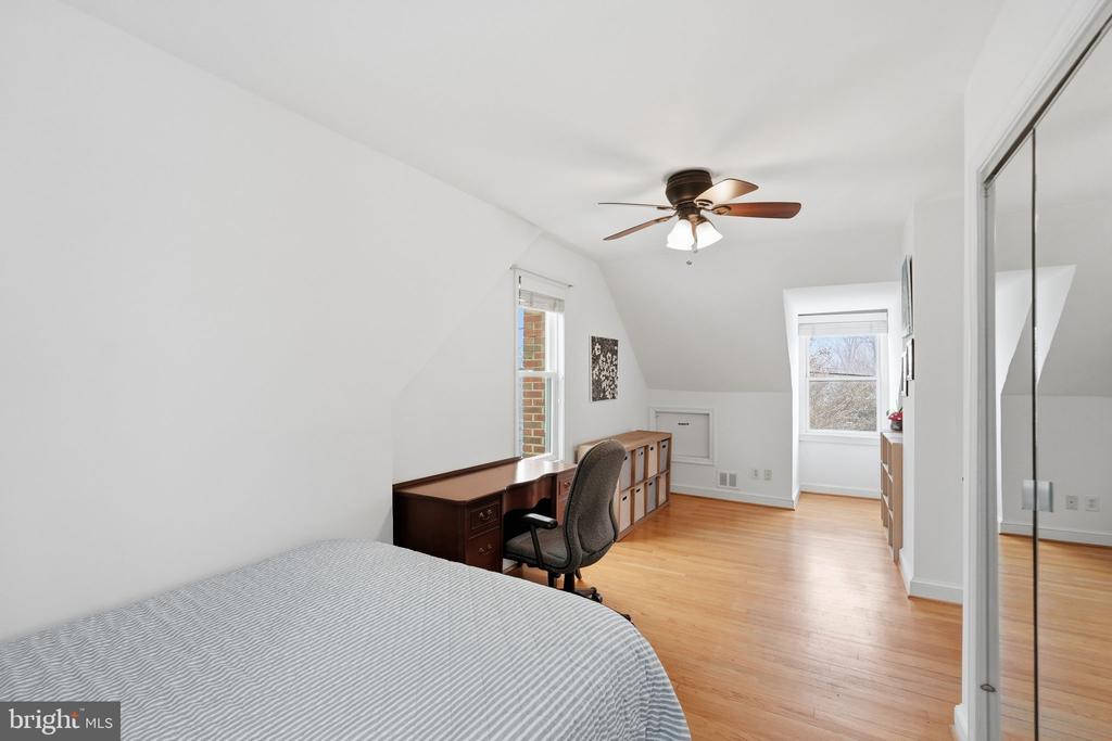 503 GRANDIN AVENUE