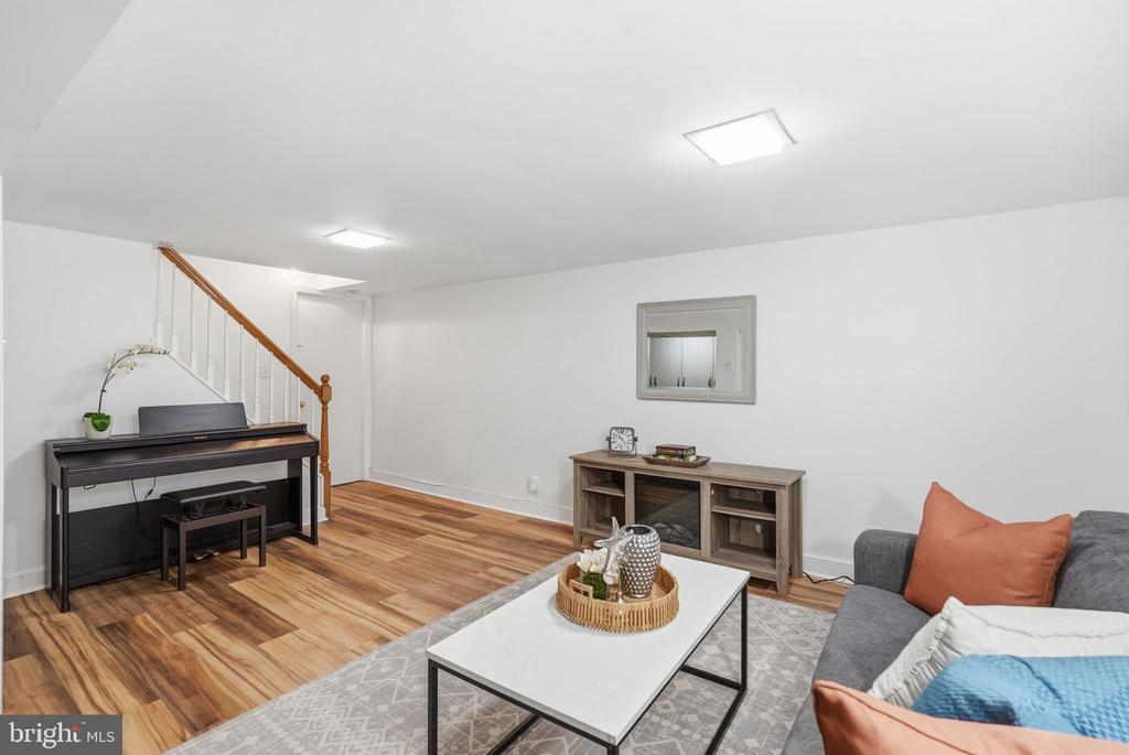 503 GRANDIN AVENUE