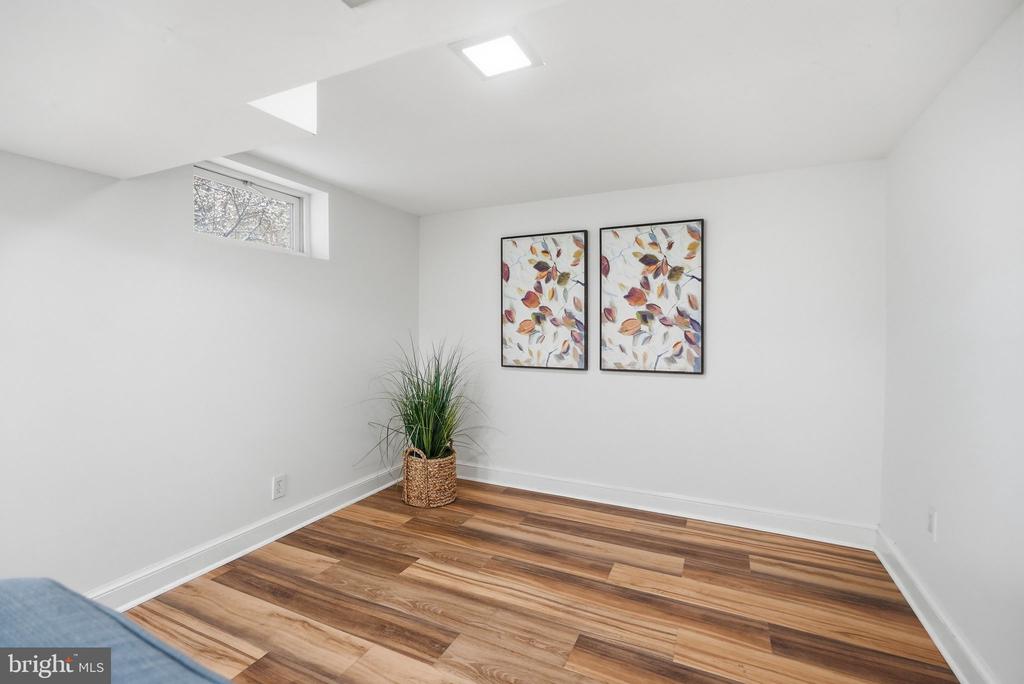503 GRANDIN AVENUE