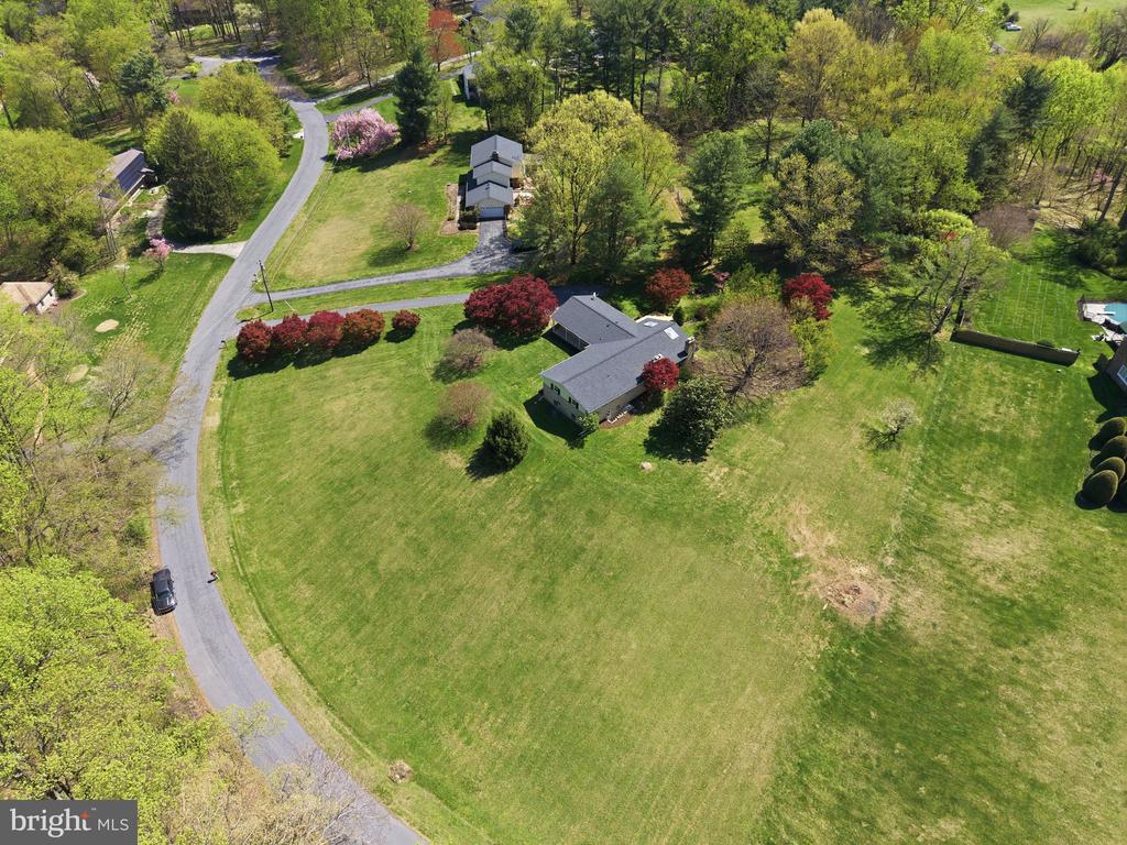 2015 SONDRA COURT