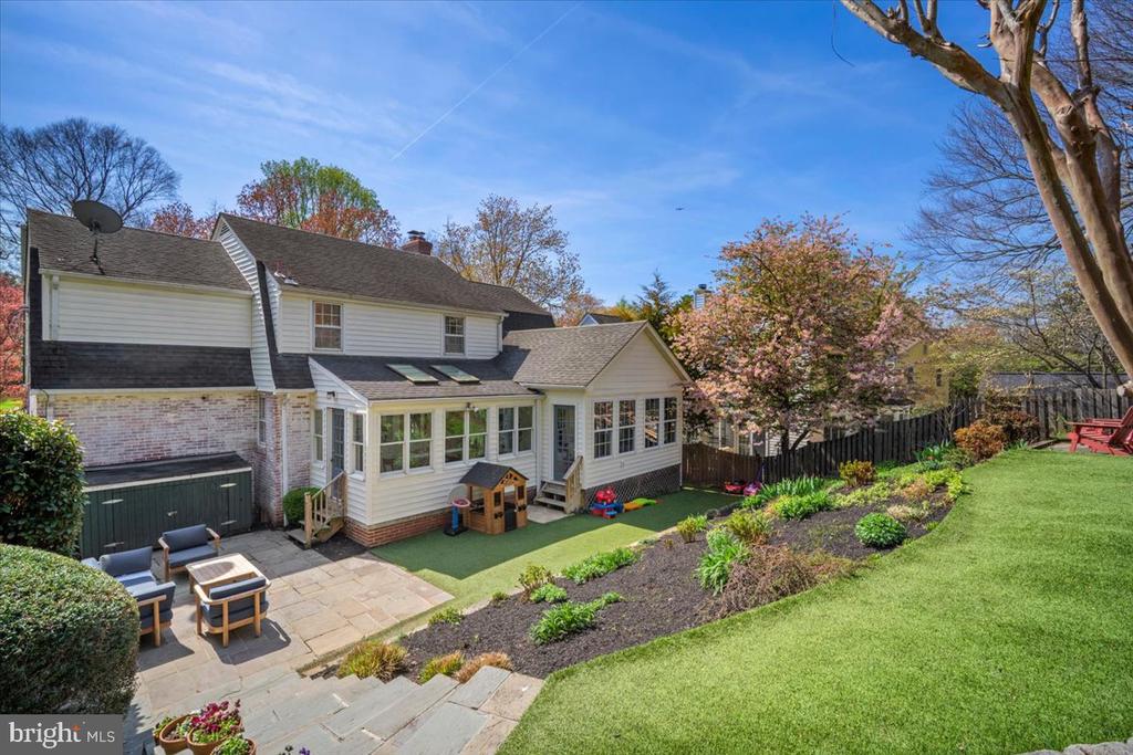6107 CROMWELL DRIVE