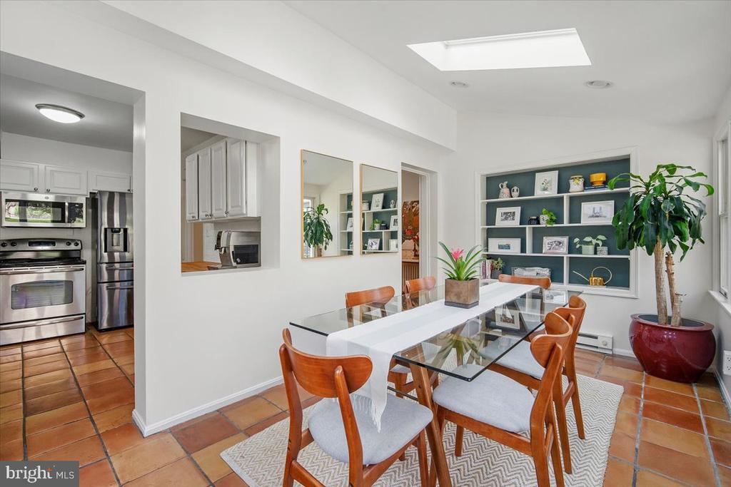 6107 CROMWELL DRIVE